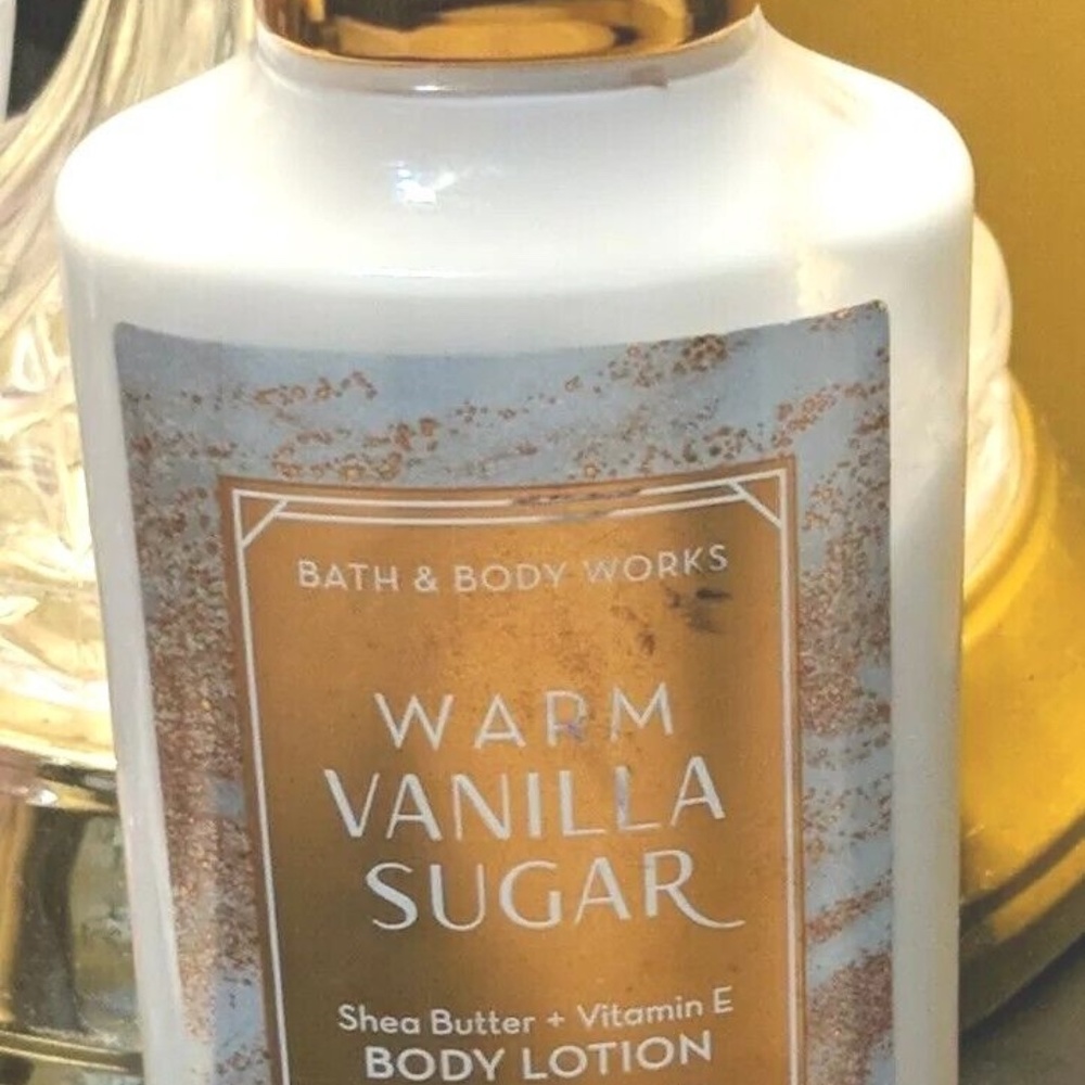 Warm Vanilla Sugar Body Lotion (Super Smooth)